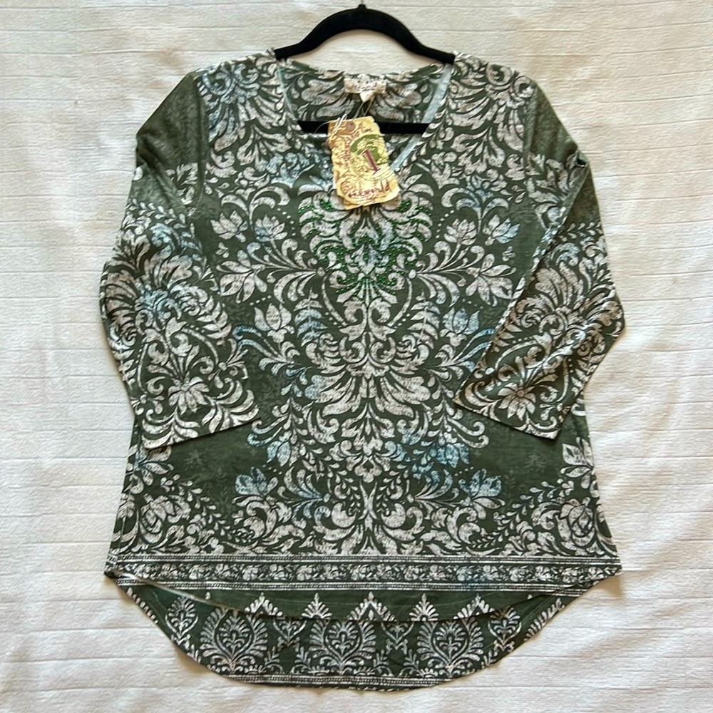 One World Top, M